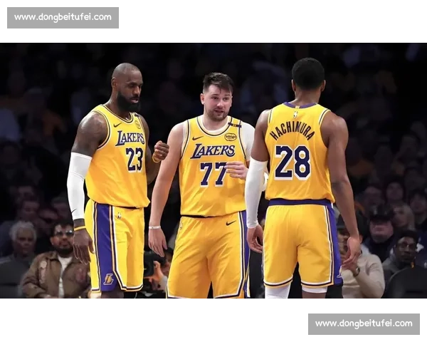 湖人客场对决老鹰詹眉领衔冲击关键胜利之夜焦点战全场瞩目NBA